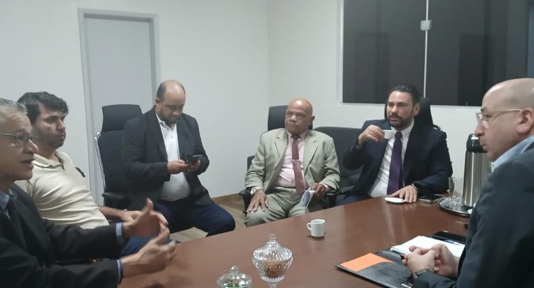 Vice-presidente do SINDMOTO se reúne com presidente da Câmara de Porto Velho e vereadores