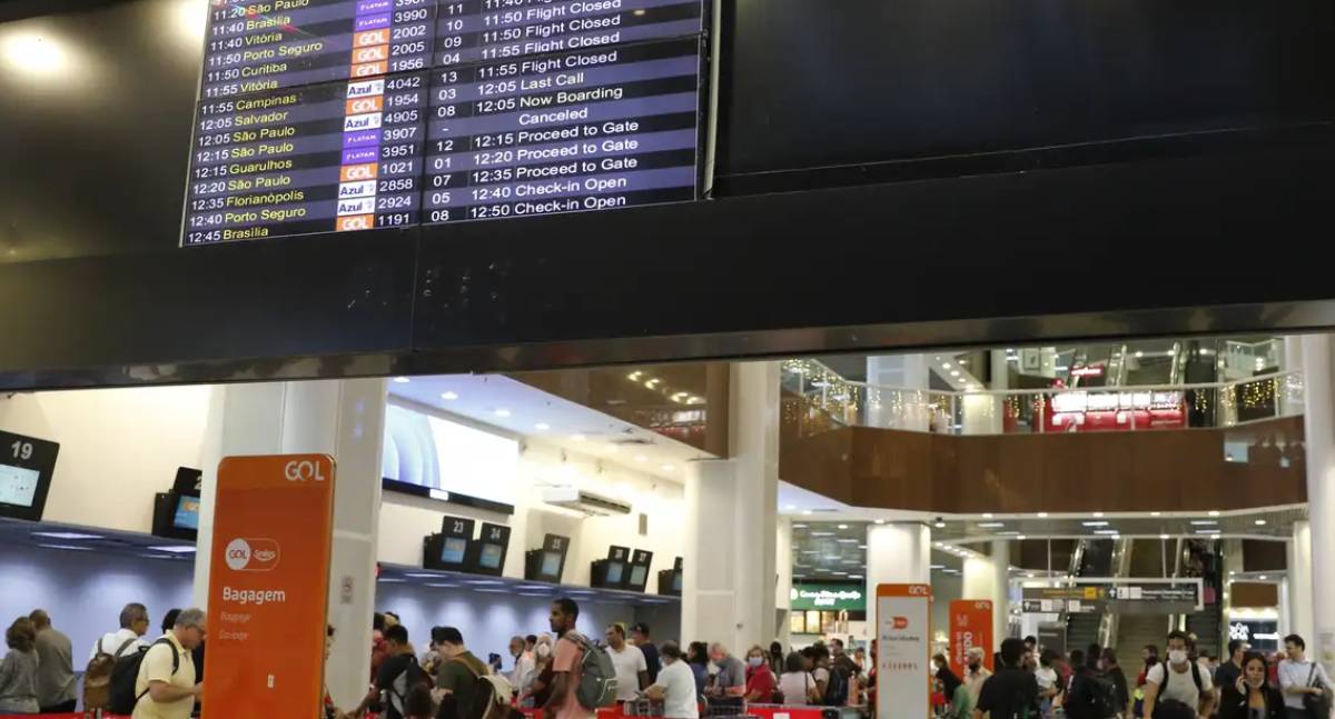 Voa Brasil completa um ano com 45 mil reservas para aposentados