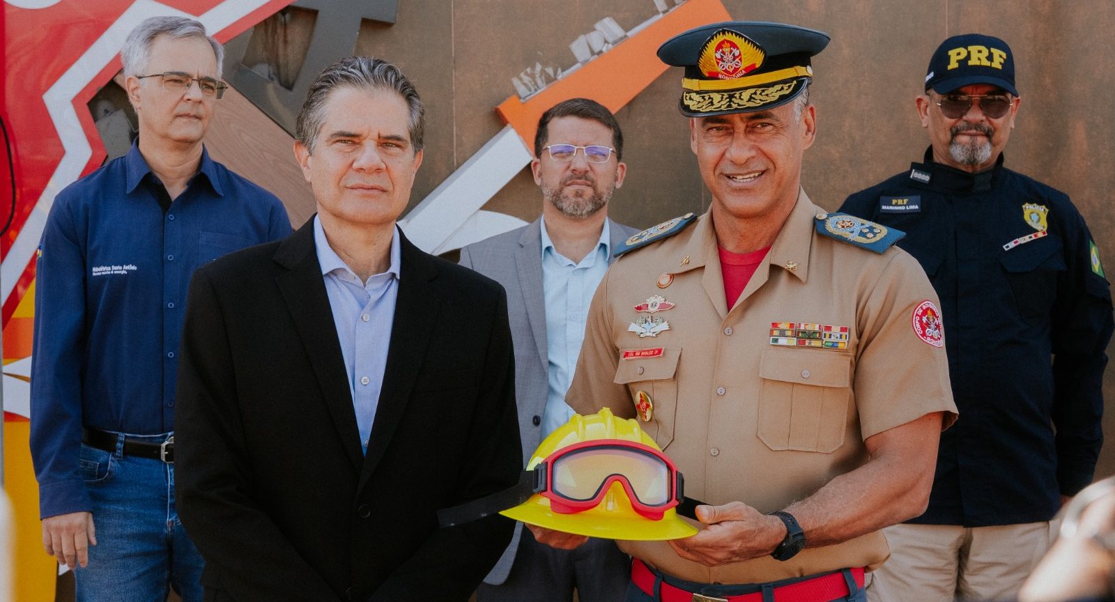 Eletrobras entrega equipamentos de segurança para o Corpo de Bombeiros de Rondônia em apoio no combate às queimadas