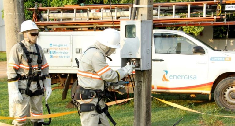 Energisa abre 40 vagas para curso gratuito de eletricistas com contratação imediata em Rondônia - News Rondônia