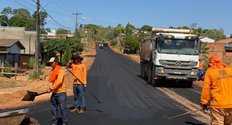 Pavimentação asfáltica avança nos setores 07 e Industrial em Jaru com investimento de R$ 16 milhões - News Rondônia