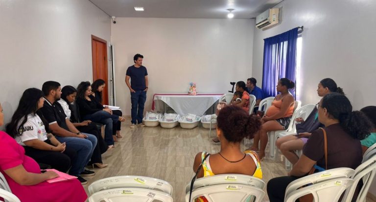 Prefeitura de Jaru entrega kits do programa "Mamãe Cheguei" para gestantes - News Rondônia