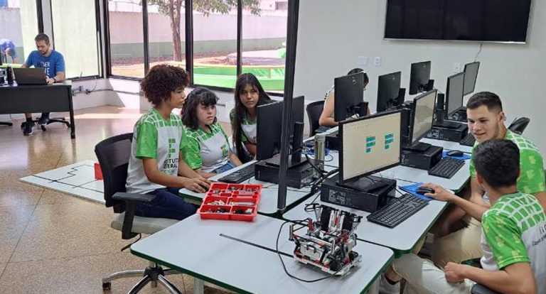 IFRO Campus Porto Velho Zona Norte sedia pela primeira vez a etapa regional da Olimpíada Brasileira de Robótica - News Rondônia