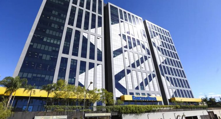 AGU pede à Polícia Federal investigação sobre fake news contra o Banco do Brasil