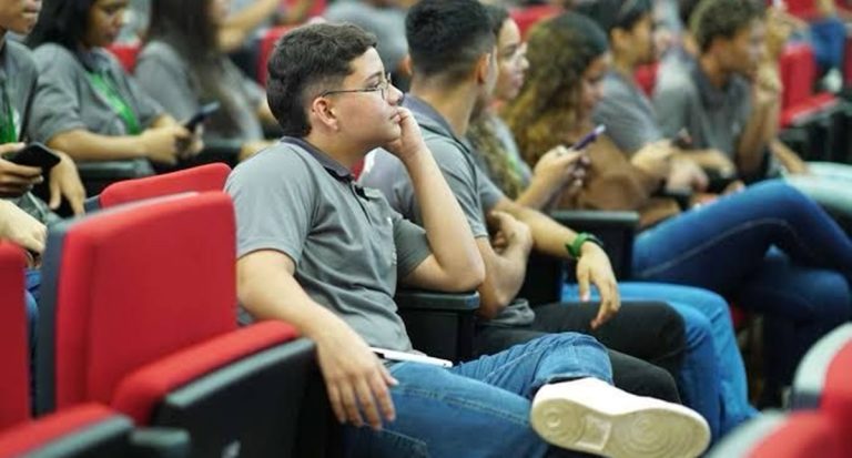 Assembleia Legislativa de Rondônia celebra Dia do Estagiário com palestras e atividades - News Rondônia