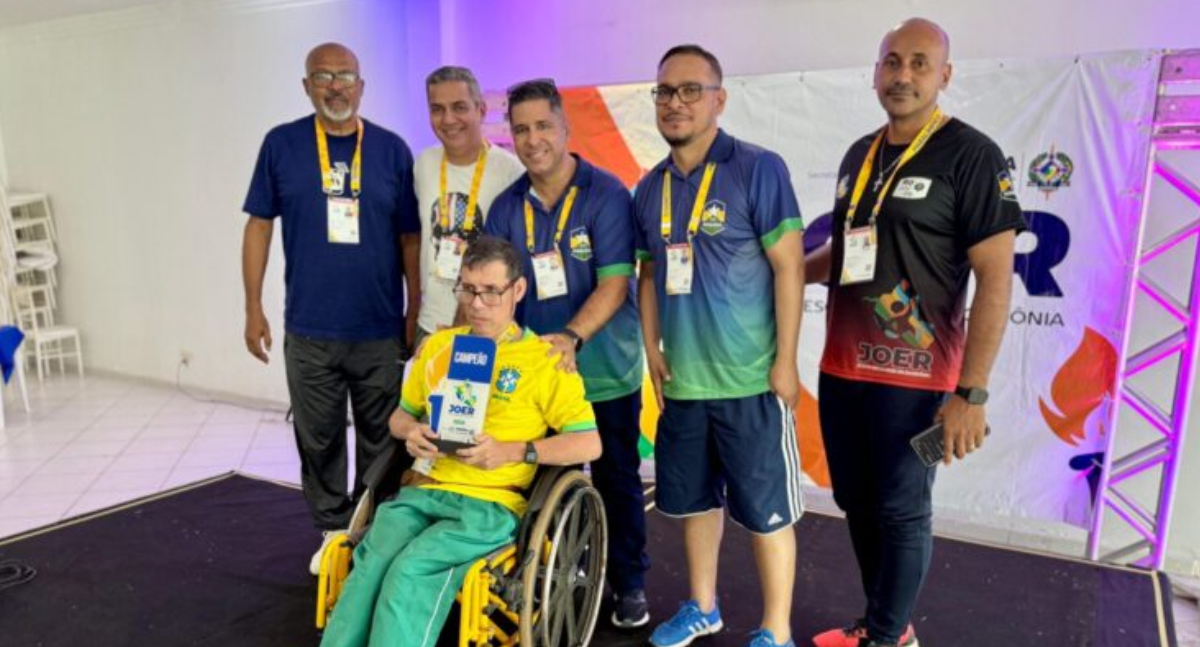 Atleta é homenageado no encerramento da fase estadual paralímpica do Joer 2025