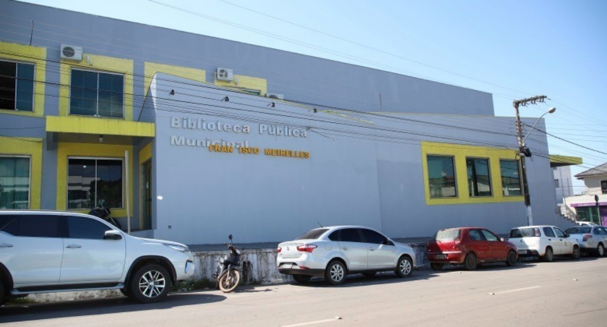 Biblioteca Municipal Francisco Meireles celebra 50 anos de história e transformação social