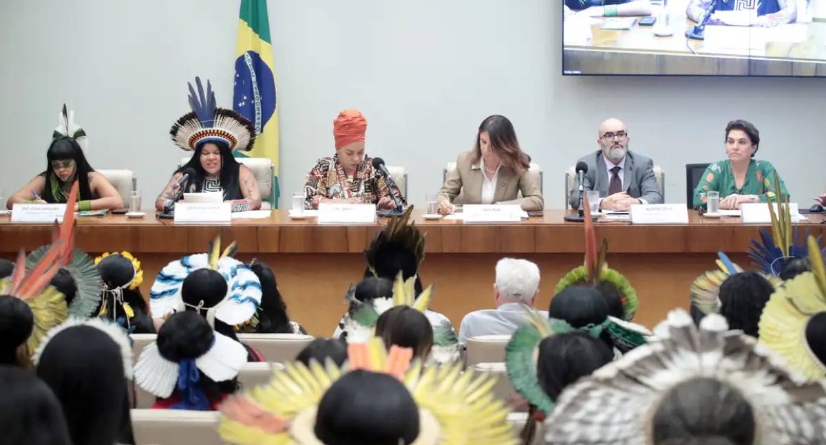 Brasil monitora direitos de indígenas e mulheres nas metas da COP30