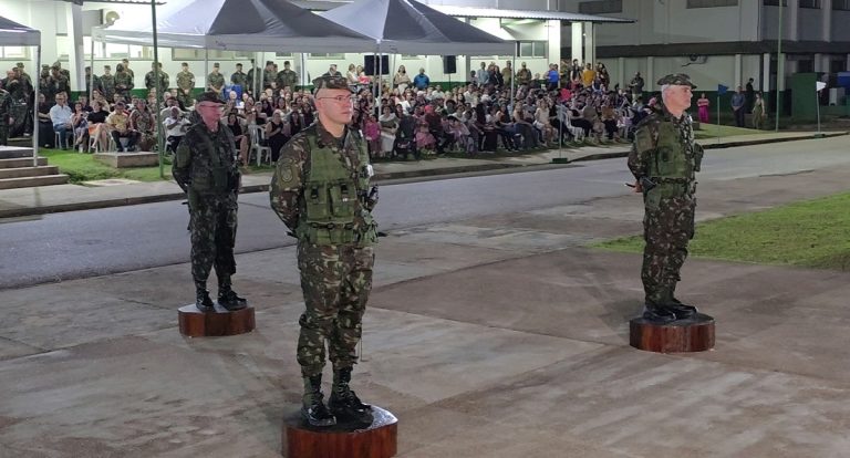 Passagem de Comando na 17ª Brigada de Infantaria de Selva: homenagens e emoção marcam a noite - News Rondônia