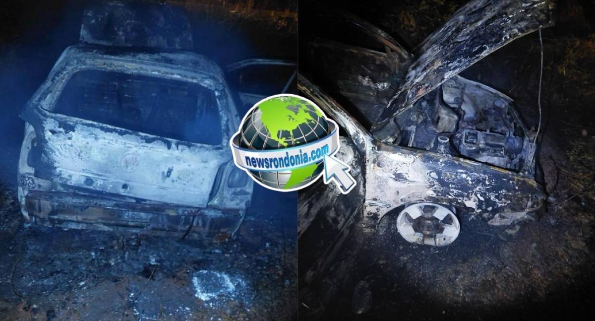 Carro é destruído por incêndio após acidente com capotamento na Estrada da Penal