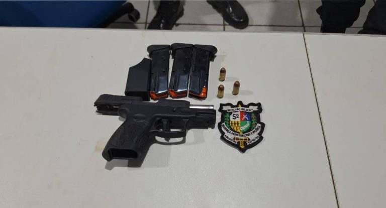 Casal é preso transportando pistola calibre .40 em Candeias do Jamari