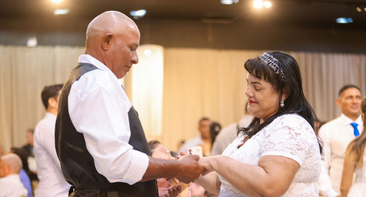 Casamento comunitário oficializa união de 61 casais em Porto Velho