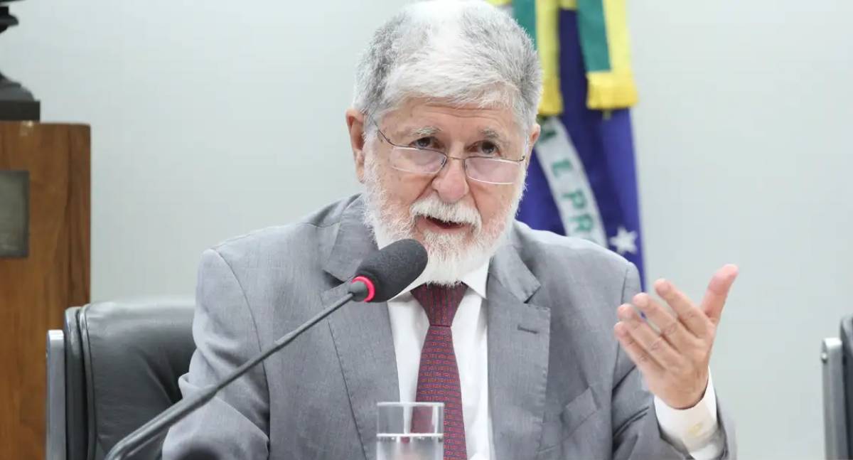 Celso Amorim diz que EUA não querem negociar tarifas com o Brasil