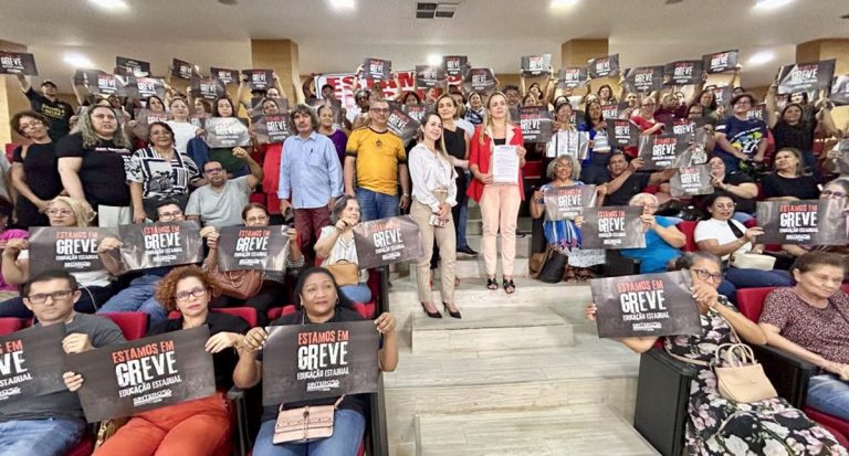 Cláudia de Jesus apoia greve da educação em Rondônia e cobra diálogo imediato com o governo - News Rondônia