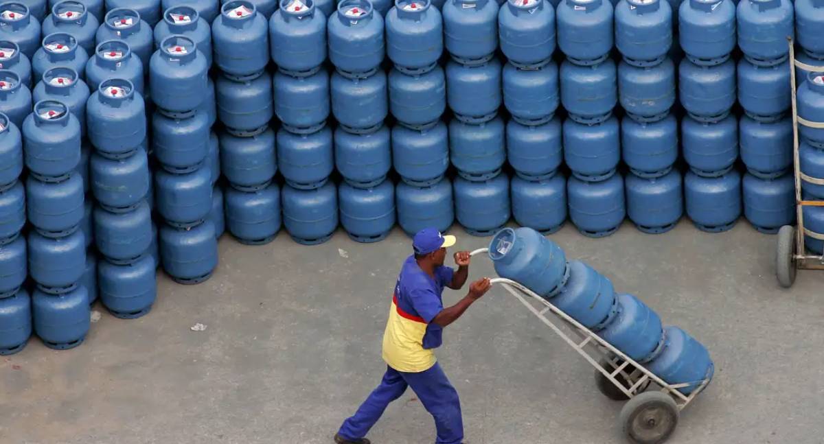 Conselho da Petrobras aprova volta à distribuição de gás de cozinha