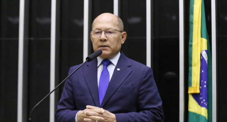 Coronel Chrisóstomo destina mais de R$ 9,6 milhões para compra de ambulâncias em 25 municípios de Rondônia