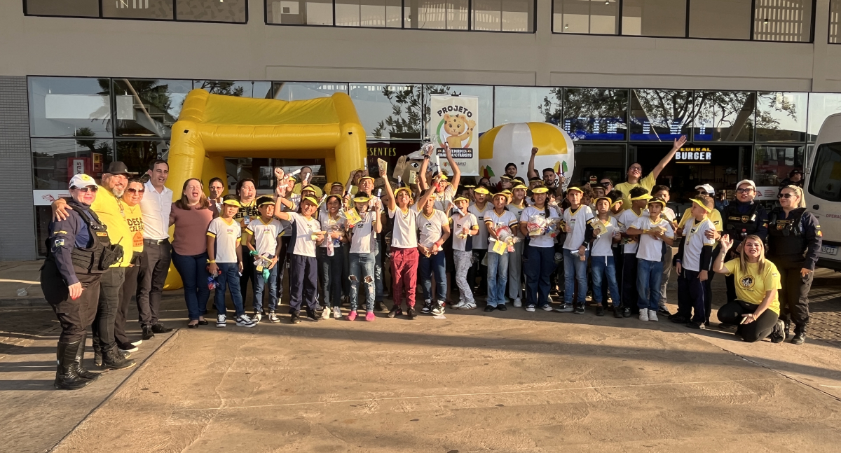 Crianças participam do projeto Agente Mirim da Cidadania no Trânsito em Porto Velho