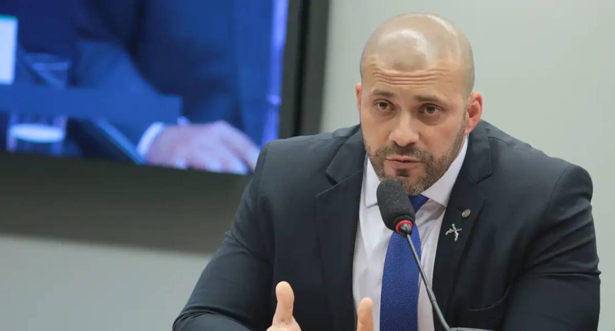 Daniel Silveira é autorizado a tratar joelho fora da Prisão
