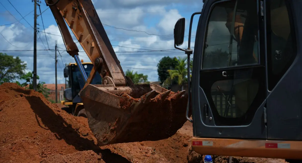 DENTRO DO CRONOGRAMA: Prefeitura nega obra parada no Parque Amazônia e confirma início do asfalto em agosto