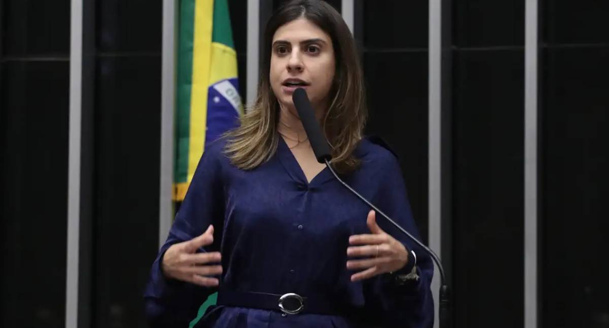 Deputada Camila Jara fica fora de lista de denunciados por agressão a Nikolas