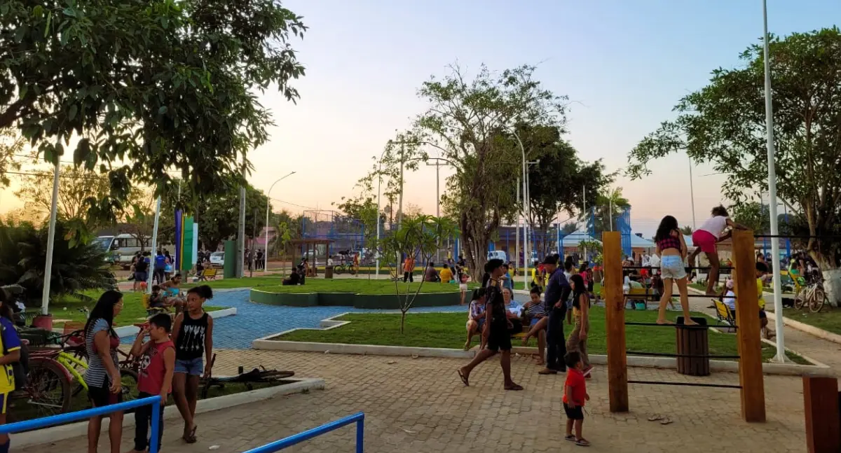 Distrito de Vista Alegre do Abunã recebe praça revitalizada com investimento de quase R$ 2 milhões