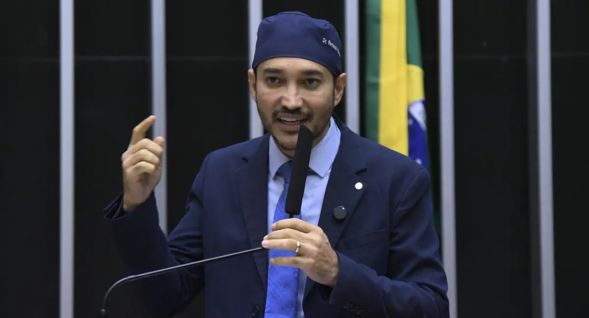 Dr. Fernando Máximo propõe PL para dar oportunidade de trabalho a pessoas com autismo e TDAH