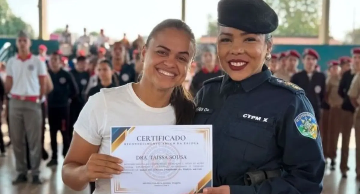 Dra. Taíssa é homenageada no Colégio Tiradentes de Guajará-Mirim durante cerimônia do Dia do Soldado