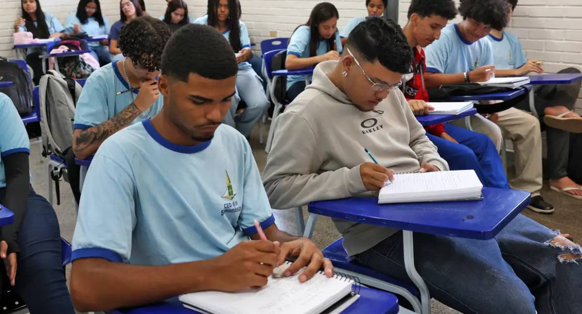 Estudantes de maio e junho recebem 6ª parcela do Pé-de-Meia