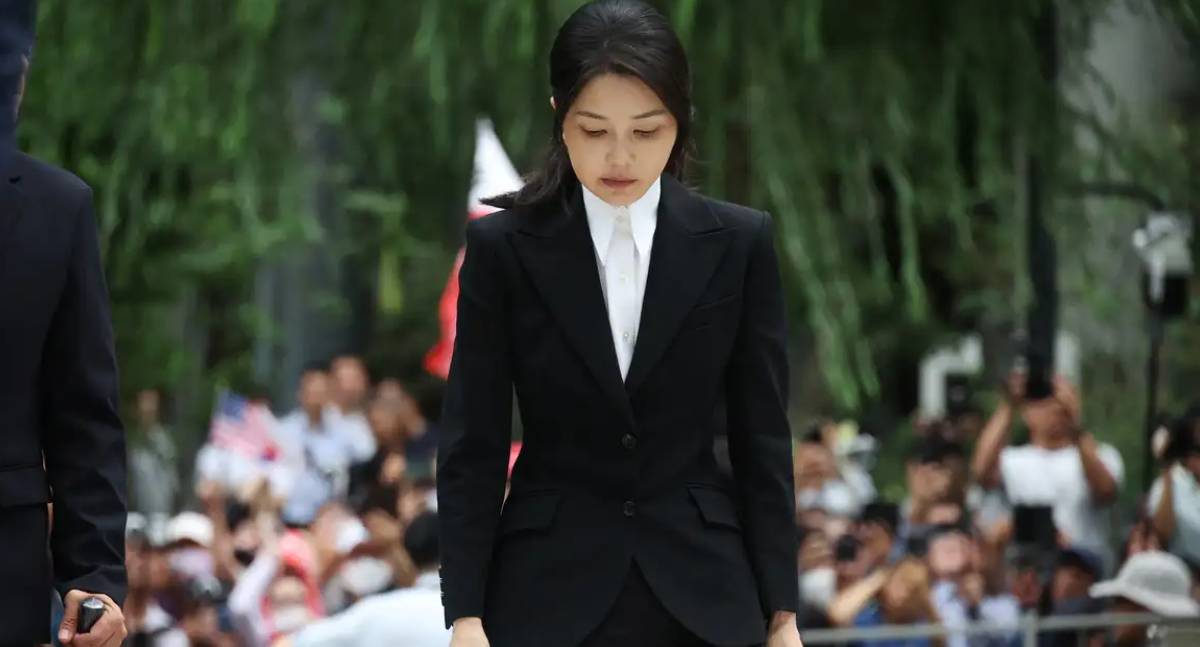 Ex-primeira-dama da Coreia do Sul é presa por corrupção
