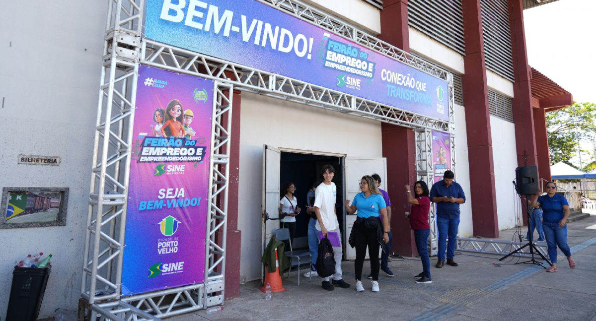 Feirão do Emprego é sucesso e reúne mais de 10 mil pessoas em Porto Velho