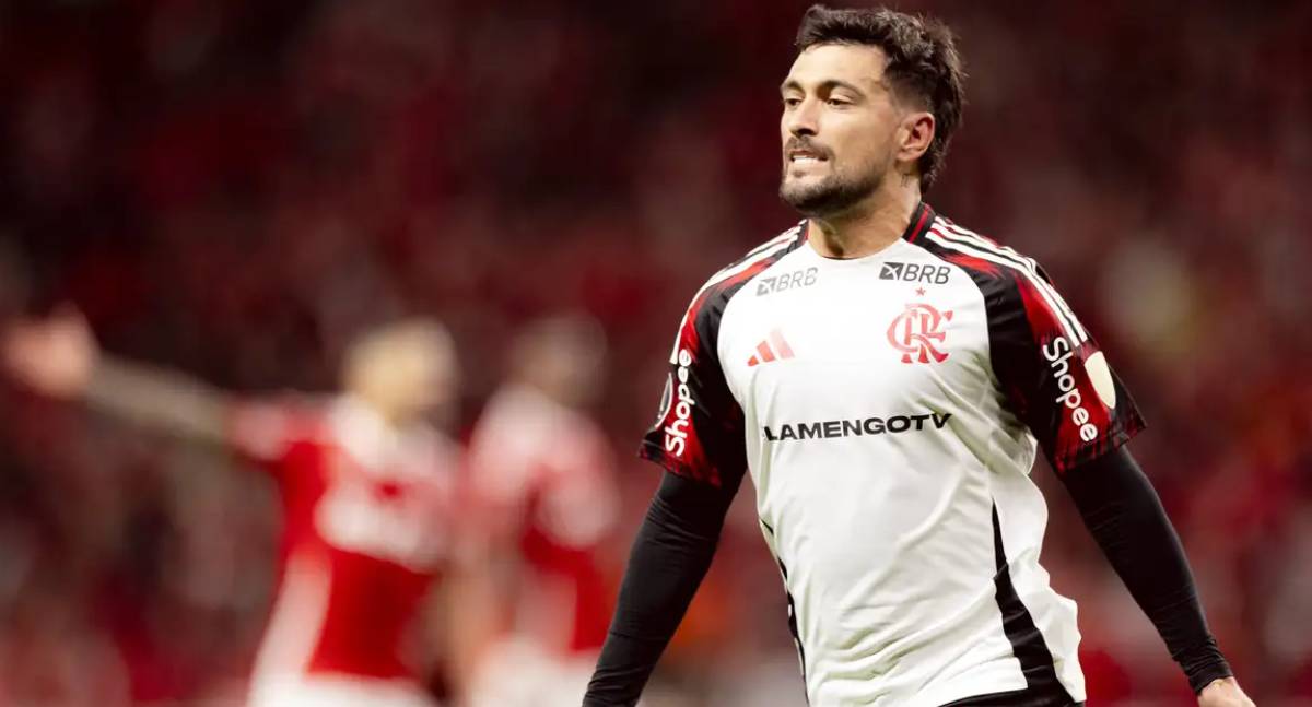 Flamengo avança na Libertadores ao vencer o Internacional