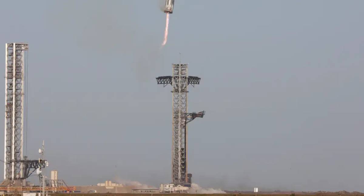 Foguete Starship da SpaceX testa voos para a Lua com sucesso