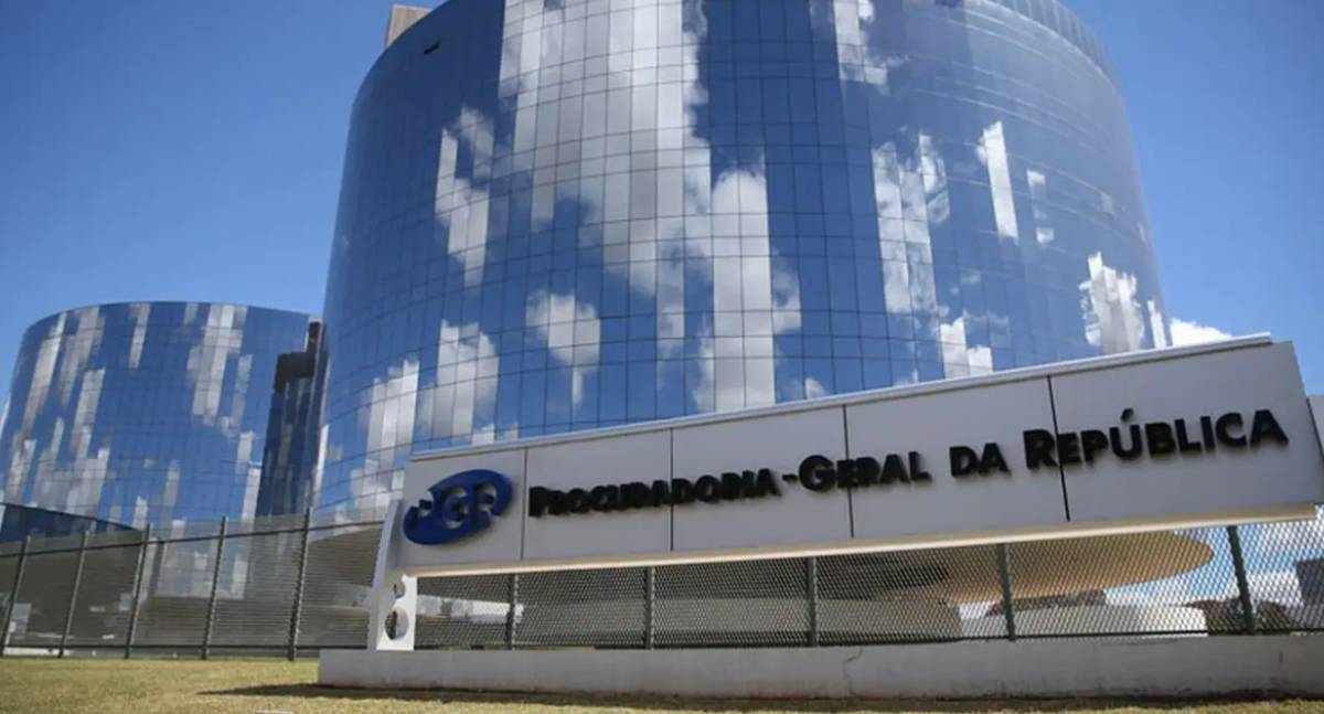 Foro privilegiado tem alcance questionado pela PGR