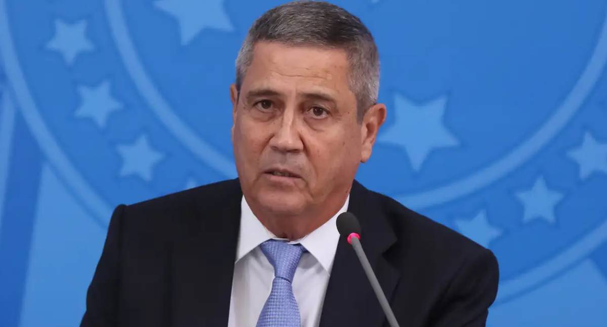 General Braga Netto pede absolvição e nega repasse de dinheiro a Cid