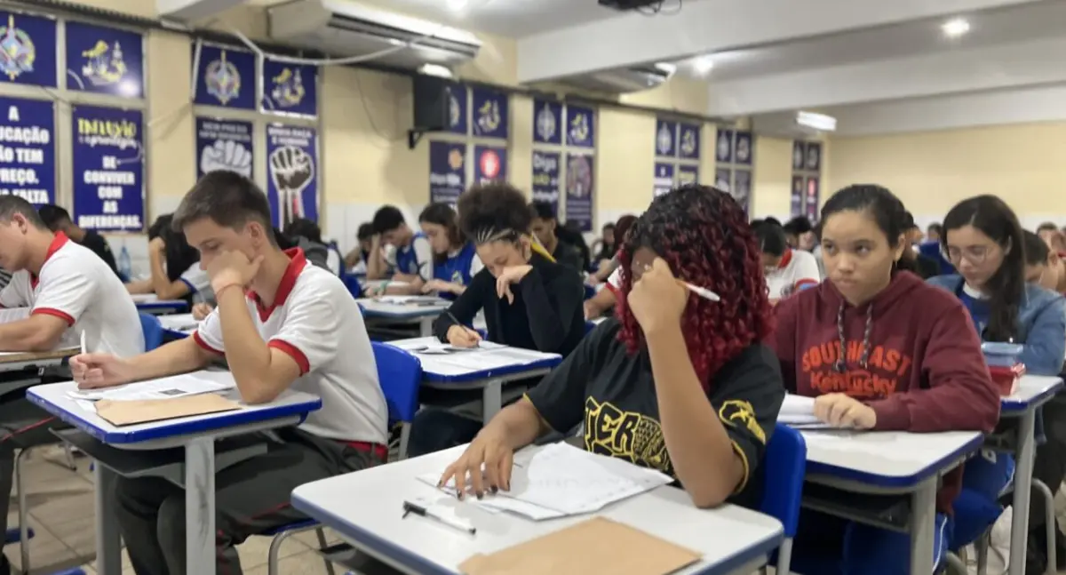 Governo de RO aplica simulado do Projeto de Fortalecimento das Aprendizagens em escolas estaduais