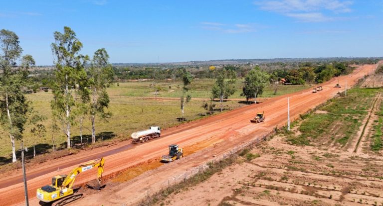 Governo de RO intensifica obras na Rodovia-383, com 2 km prontos para pavimentação em Riozinho, distrito de Cacoal