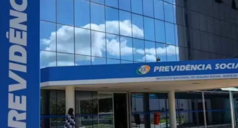 Governo já devolveu mais de R$ 1 bilhão às vítimas do INSS; saiba como pedir o ressarcimento