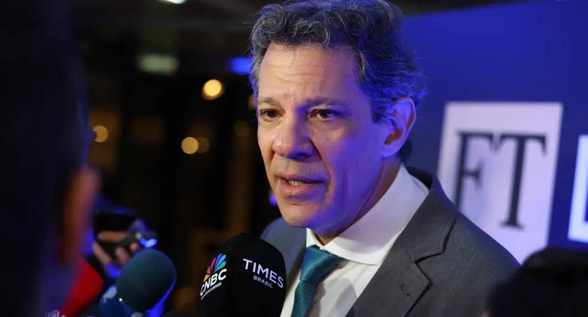 Haddad acusa EUA de impor solução "impossível" para o Brasil
