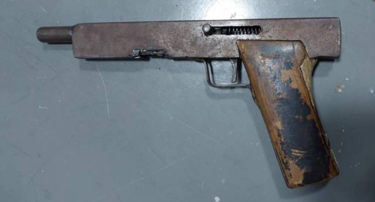 Homem preso em Cerejeiras com arma artesanal diz ser jurado de morte por facção