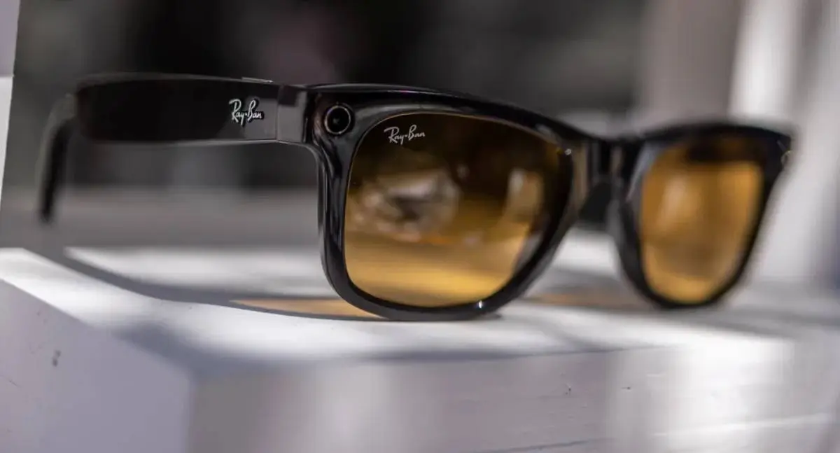 Ícone de óculos nos Stories do Instagram indica uso dos Ray-Ban Meta