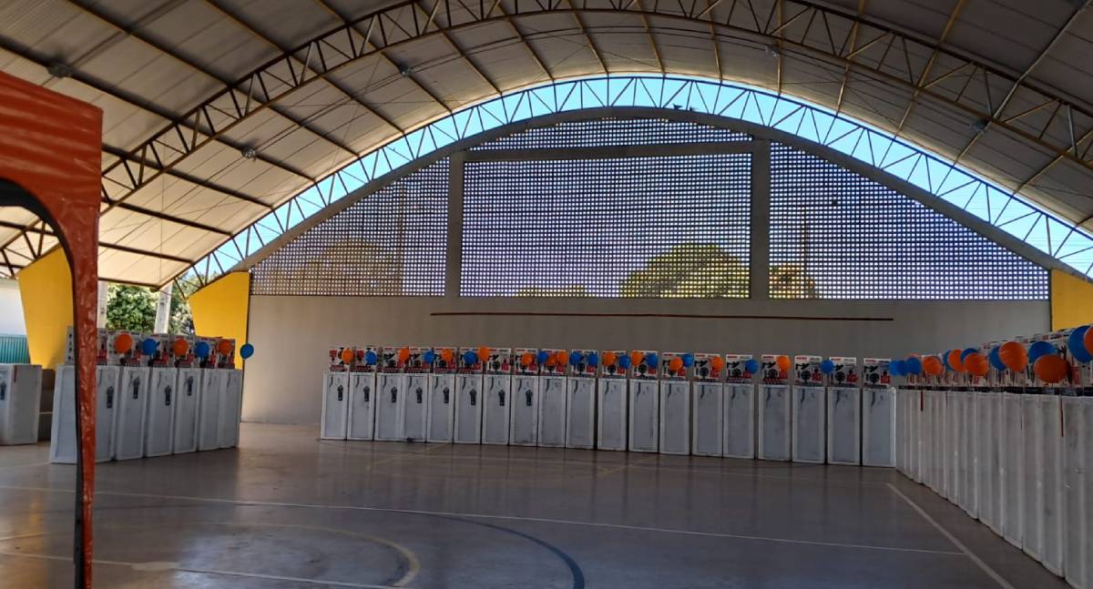 INTERIOR: 50 famílias são beneficiadas com a troca de geladeiras e ventiladores por equipamentos novos e mais econômicos