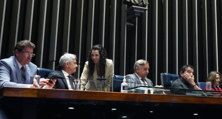 JAIME BAGATTOLI: Senadores da oposição travam votações no Senado e cobram impeachment de Moraes e anistia aos presos do 8 de Janeiro