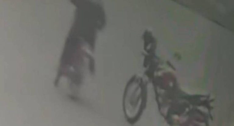 Jovem cai em golpe e perde bicicleta elétrica em Rondônia