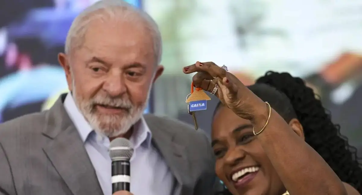 Lula cobra soluções para o crédito imobiliário da classe média