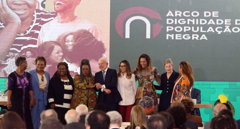 Lula defende a participação social para evitar política desacreditada