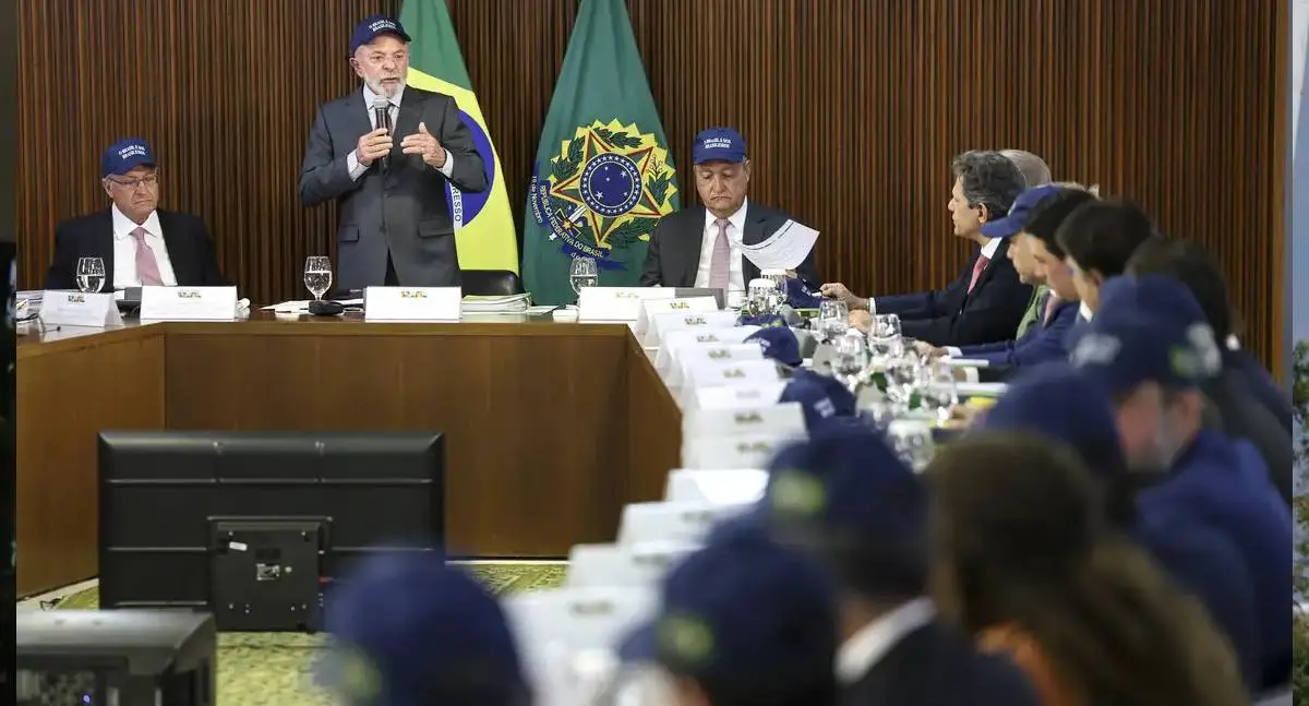 Lula reafirma soberania brasileira e rebate ofensas de Trump