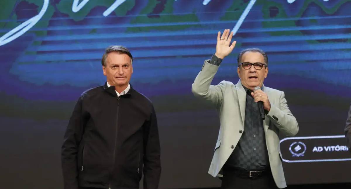 Malafaia critica Eduardo Bolsonaro em áudio para ex-presidente
