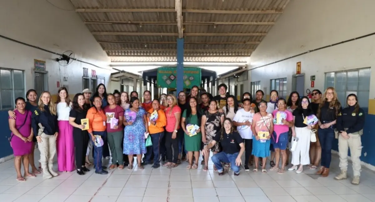 Ministério Público e Rede Lilás realizam roda de conversa com mulheres ribeirinhas do Baixo Madeira no Agosto Lilás