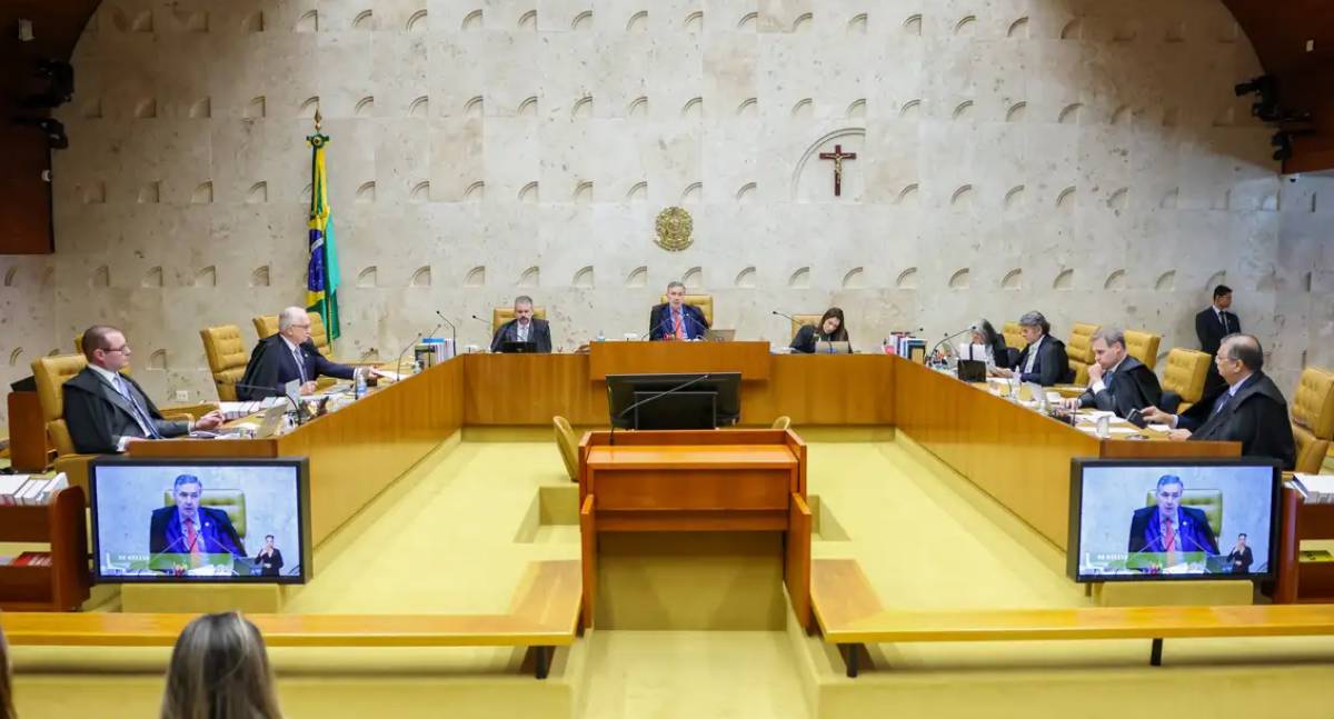 Ministros Barroso e Fux discutem acaloradamente em sessão do STF