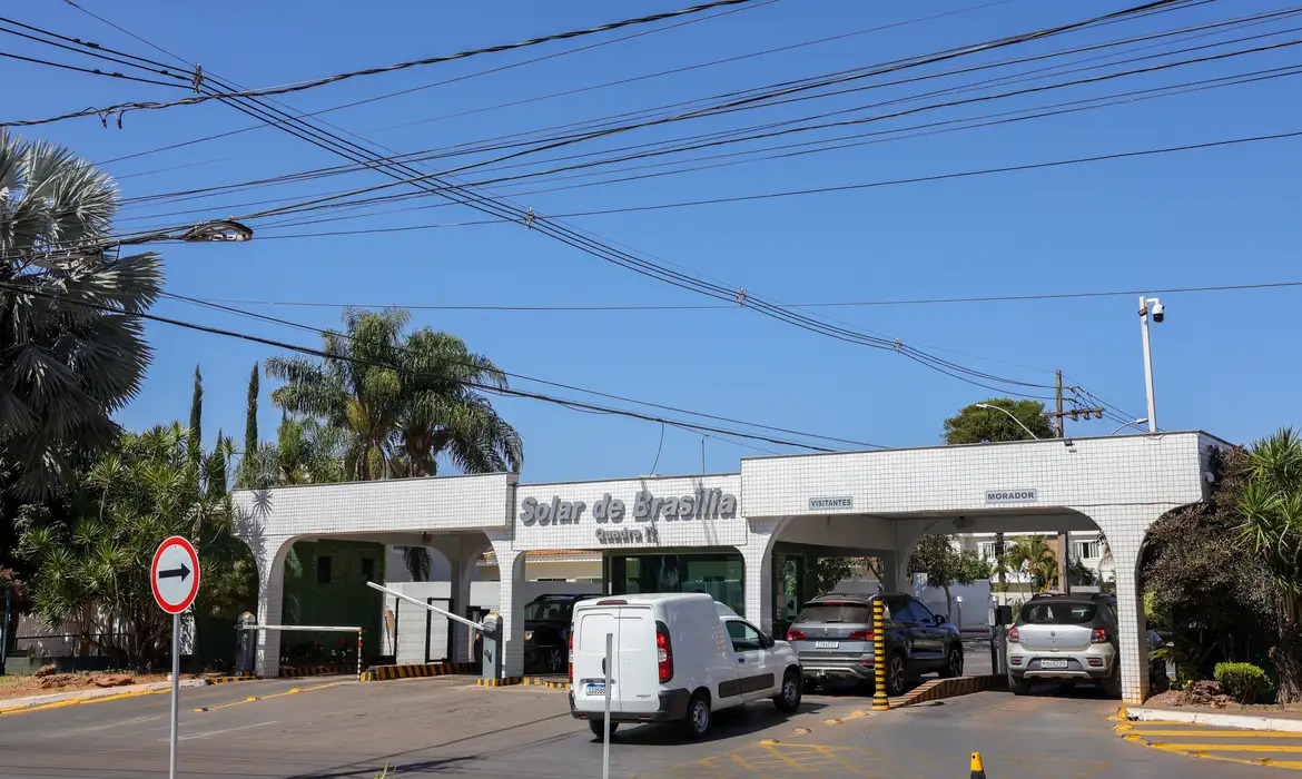 Moraes libera visita de oito familiares a Bolsonaro no Dia dos Pais
